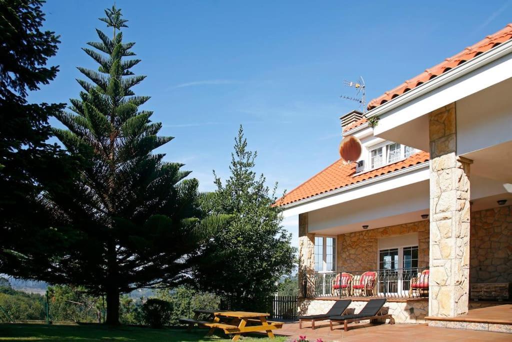 Chalet Con Magnificas Vistas Al Mar Perlora Eksteriør billede
